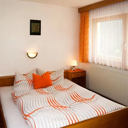 Garni Regina - Kpl642 By Interhome