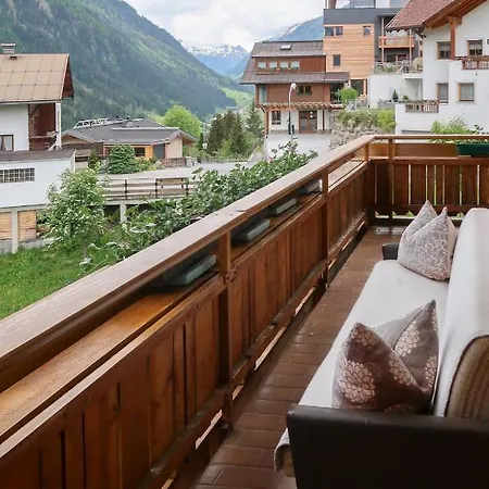 Garni Regina - Kpl642 By Interhome
