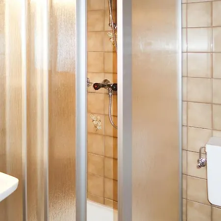 Garni Regina - Kpl642 By Interhome Appartement